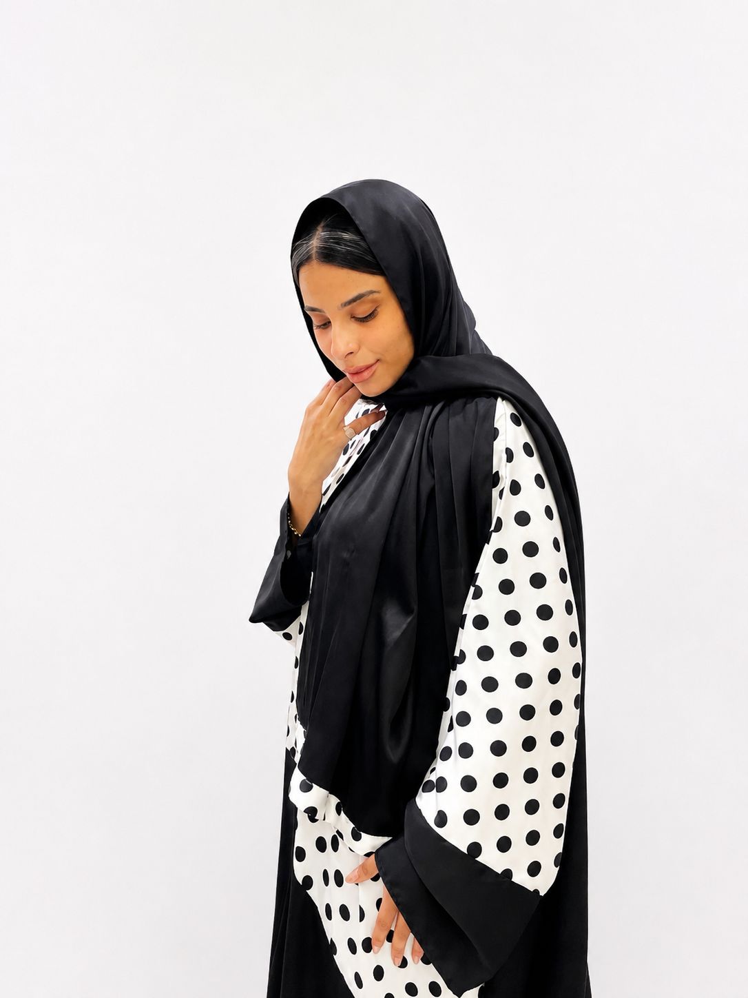 Ronaq (Polka dots)